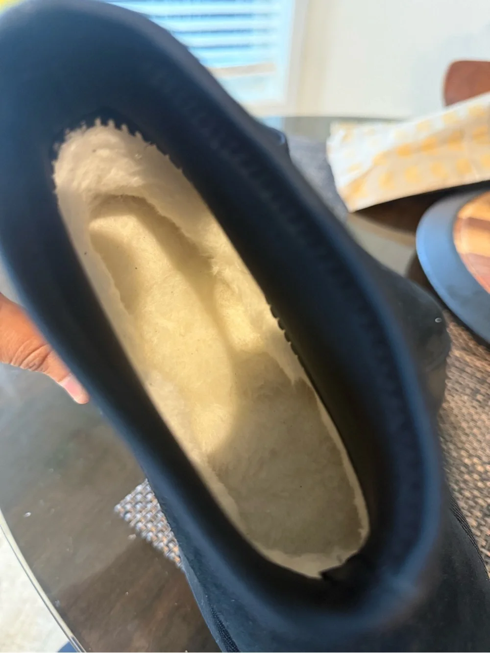 UGG stylish black
